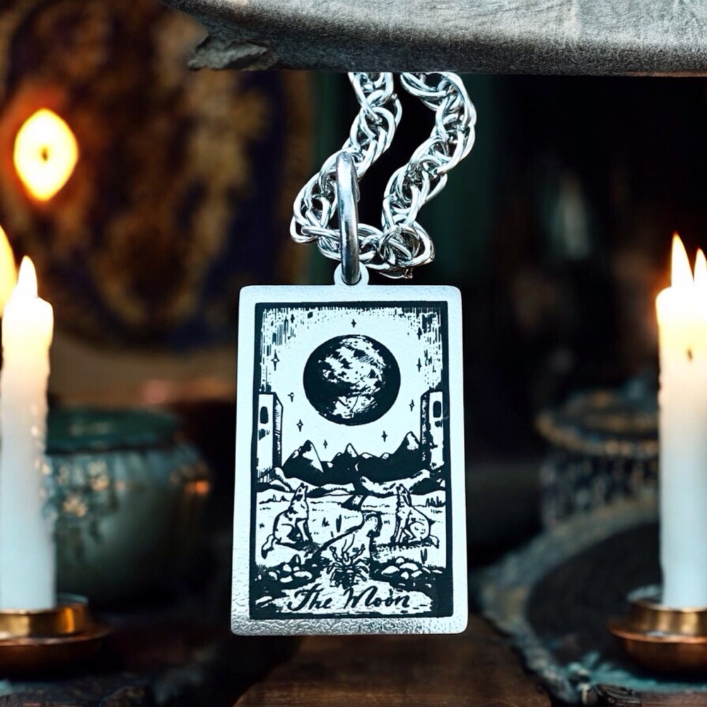 🆕 The Moon Three Ring Tarot Card Necklace Pendant Stainless Steel